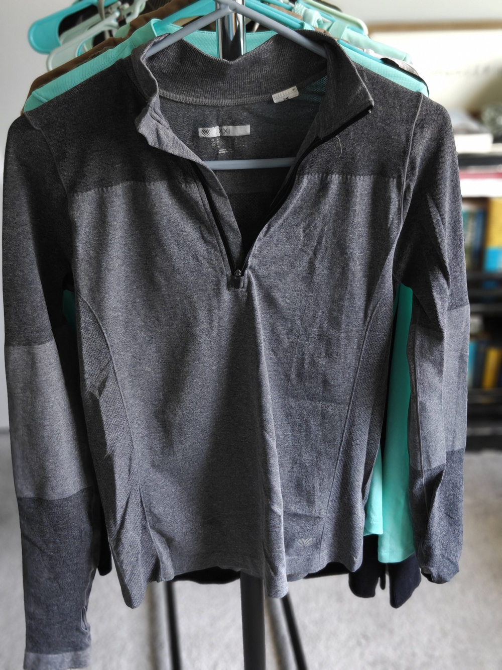 Forever 21 Active Grey Knit Pullover